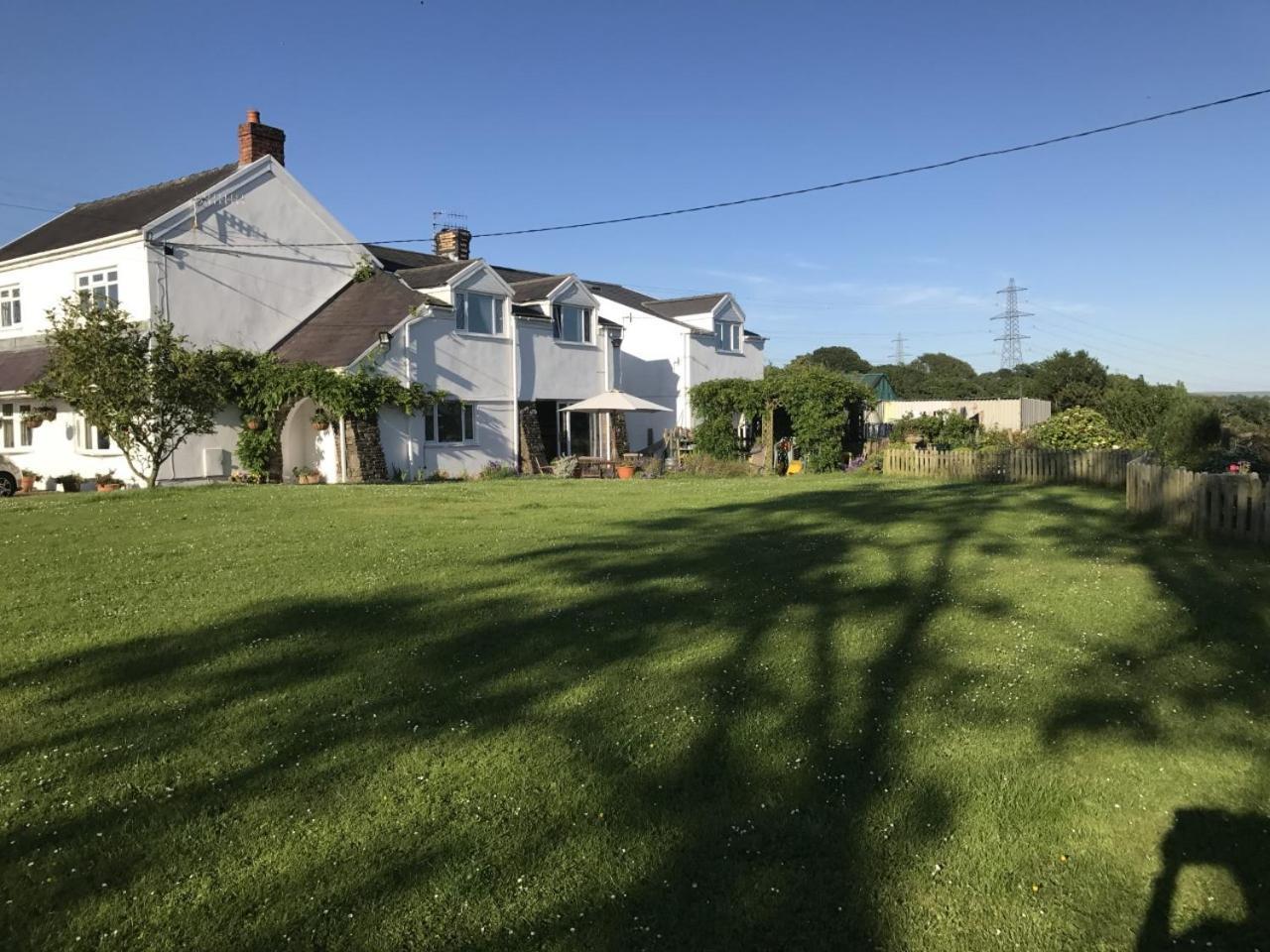 Brynawel Farm B&B Pontlliw エクステリア 写真
